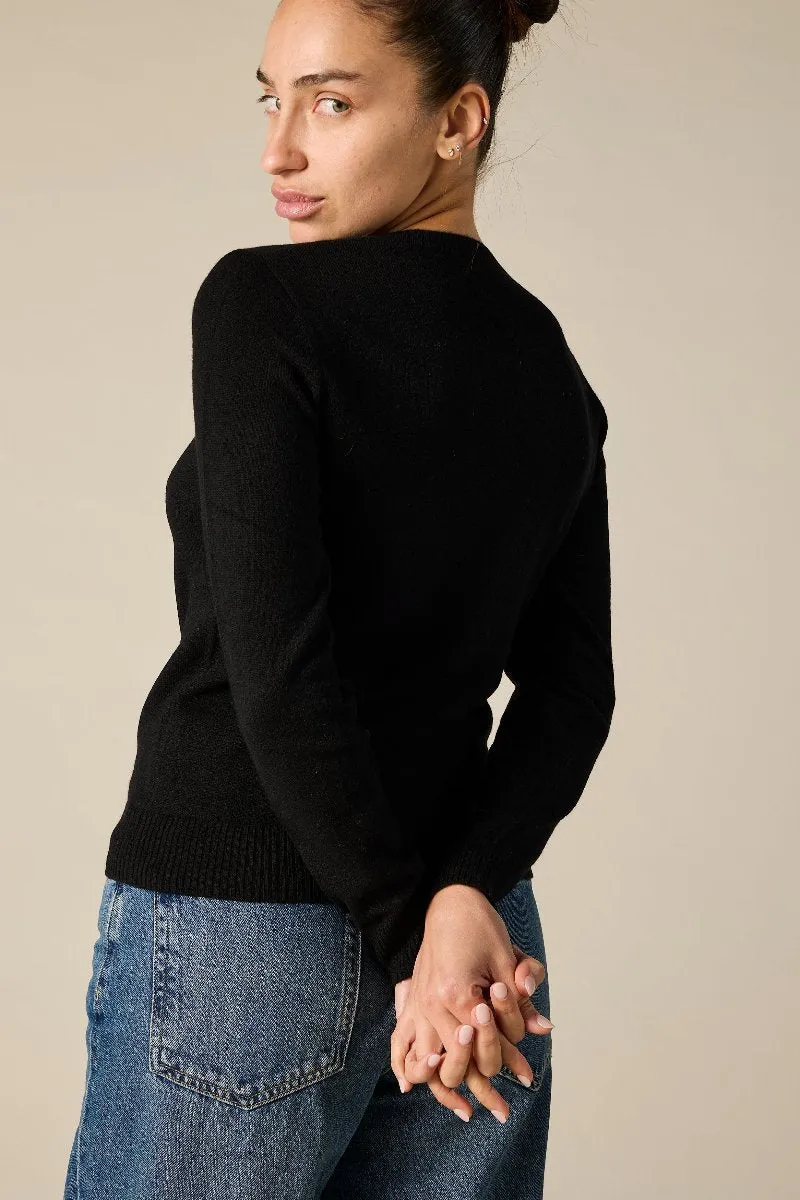 Cashmere Daisy Crew Neck in Black