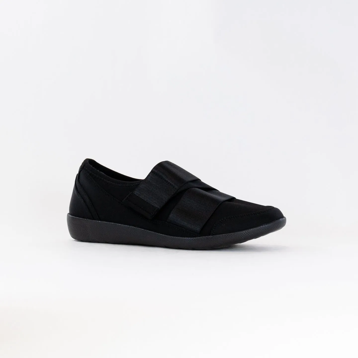 Ziera Urban (Women's) - Black/Black